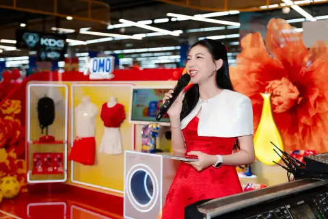 OMO — Ca sĩ Juky San — ảnh 2/13
