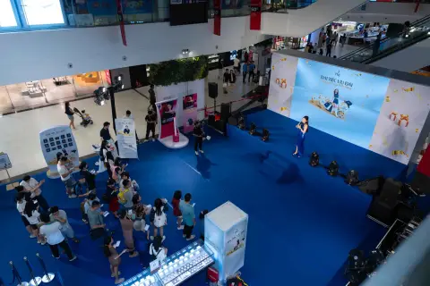PNJ — Đại Tiệc Ưu Đãi · Ca sĩ Anh Tú — ảnh 16/53
