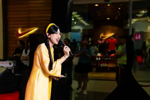 PNJ — Thần Tài · Ca sĩ Anh Tú — ảnh 14/32