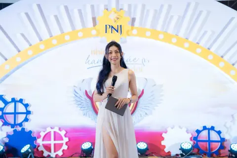 PNJ — Valentine · Ca sĩ Đức Phúc — ảnh 18/25
