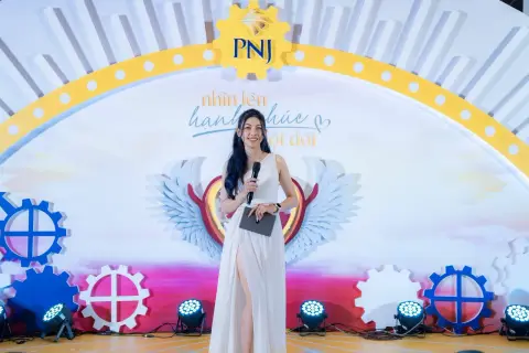 PNJ — Valentine · Ca sĩ Đức Phúc — ảnh 25/25