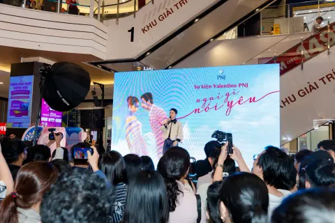 PNJ — Valentine · Ca sĩ Phan Mạnh Quỳnh — ảnh 30/35
