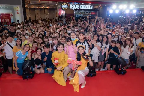 PNJ — Xuân PNJ · Ca sĩ Anh Tú — ảnh 6/21