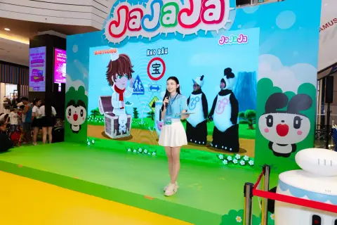 Premiere — Ja Ja Ja — ảnh 5/23