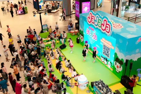 Premiere — Ja Ja Ja — ảnh 13/23
