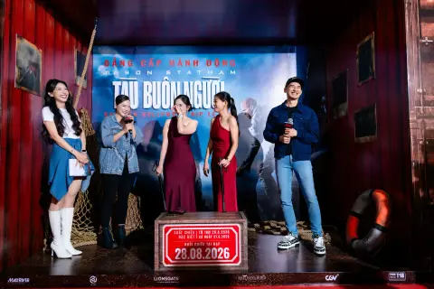Premiere — Tàu Buôn Người — ảnh 36/44