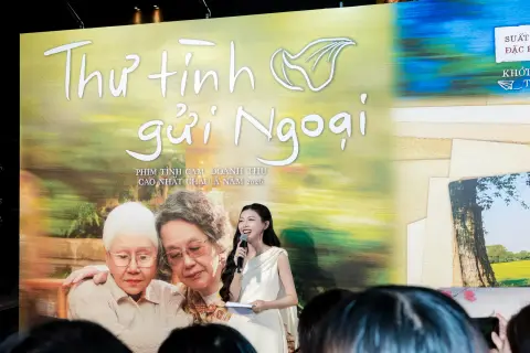 Thảm đỏ — Dear You — ảnh 21/38