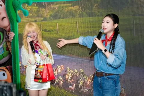 Premiere — Toy Story 5 — ảnh 12/14